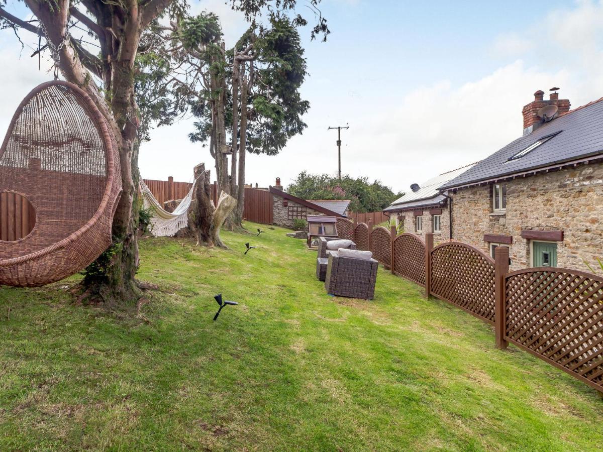 Caner Bach Lodge Bridgend (Wales) Exterior foto